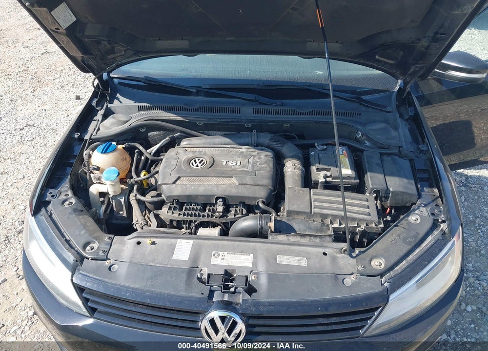 2014 VOLKSWAGEN JETTA 1.8T SE VIN: 3VWD07AJ4EM389017
