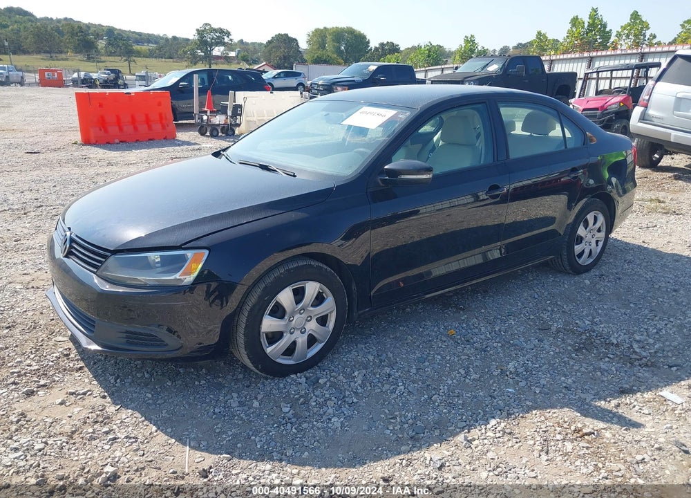 2014 VOLKSWAGEN JETTA 1.8T SE VIN: 3VWD07AJ4EM389017