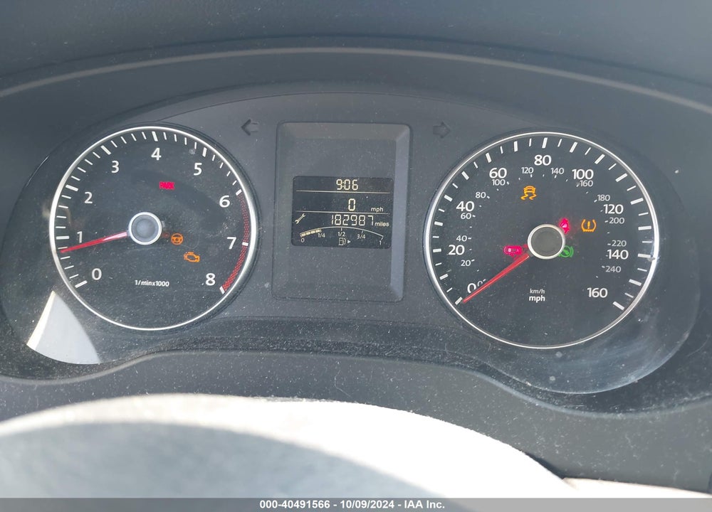 2014 VOLKSWAGEN JETTA 1.8T SE VIN: 3VWD07AJ4EM389017