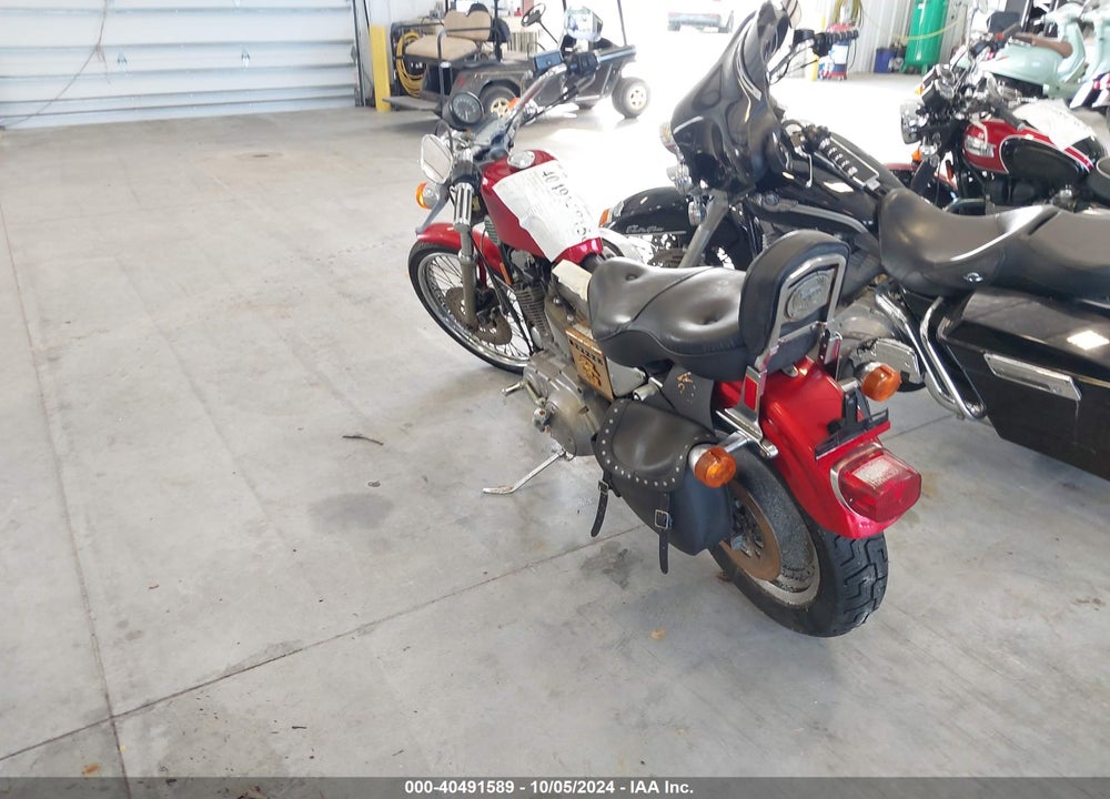 1995 HARLEY-DAVIDSON XLH883 VIN: 1HD4CAM10SY207007