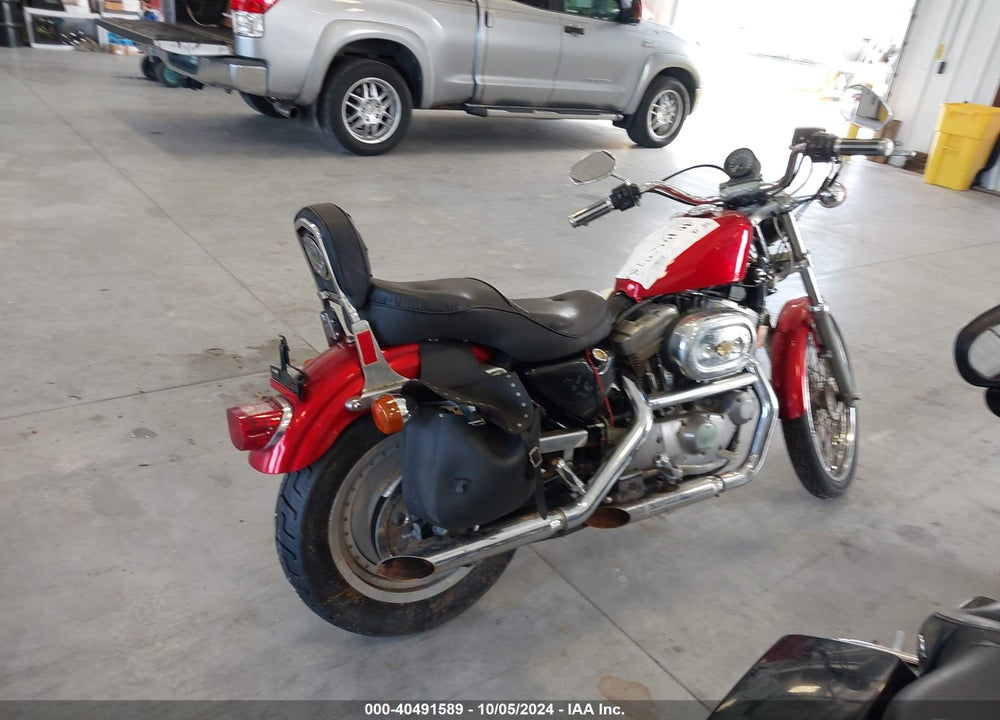 1995 HARLEY-DAVIDSON XLH883 VIN: 1HD4CAM10SY207007