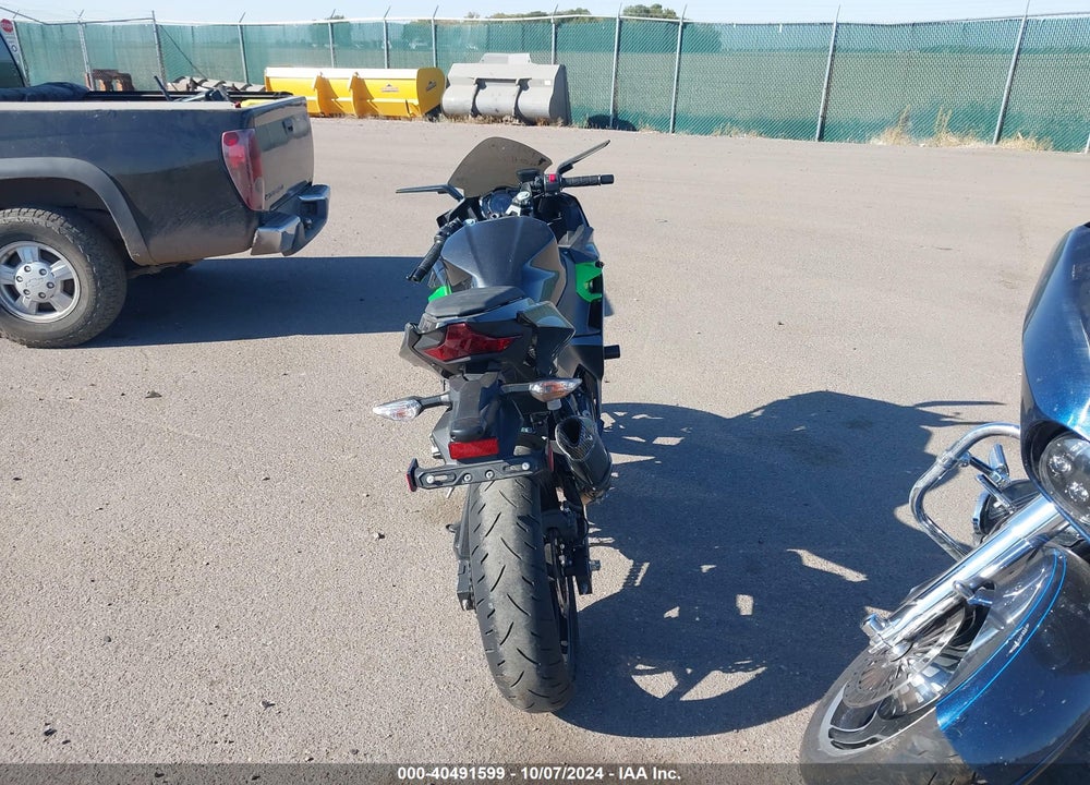 2023 KAWASAKI EX400 VIN: JKAEXKH11PDAK2549