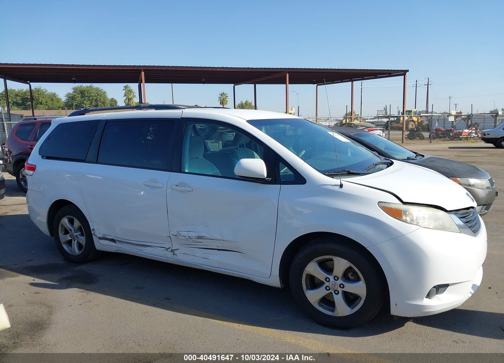 2013 TOYOTA SIENNA LE V6 8 PASSENGER VIN: 5TDKK3DCXDS299086