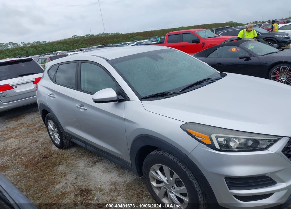 2019 HYUNDAI TUCSON SE VIN: KM8J23A40KU843995