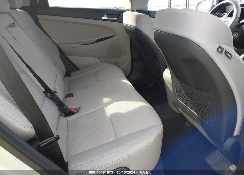 2019 HYUNDAI TUCSON SE VIN: KM8J23A40KU843995