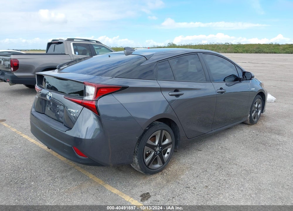 2020 TOYOTA PRIUS XLE VIN: JTDKARFU2L3118820