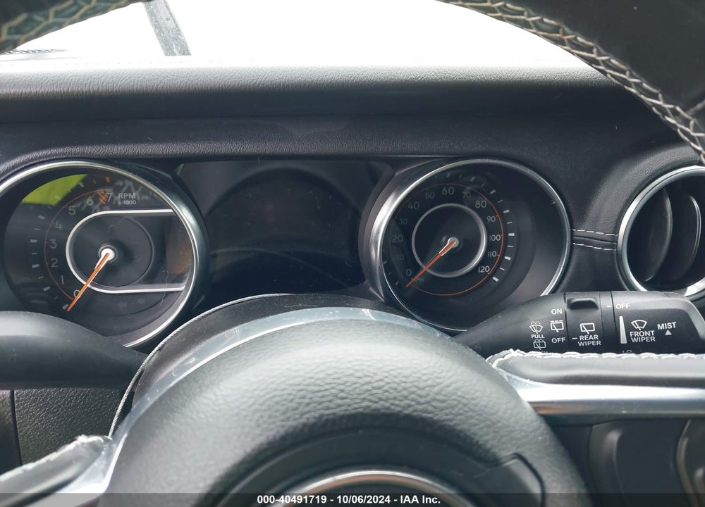 2021 JEEP WRANGLER UNLIMITED SAHARA 4X4 VIN: 1C4HJXEG7MW701734