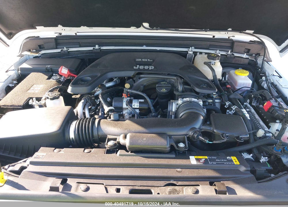 2021 JEEP WRANGLER UNLIMITED SAHARA 4X4 VIN: 1C4HJXEG7MW701734