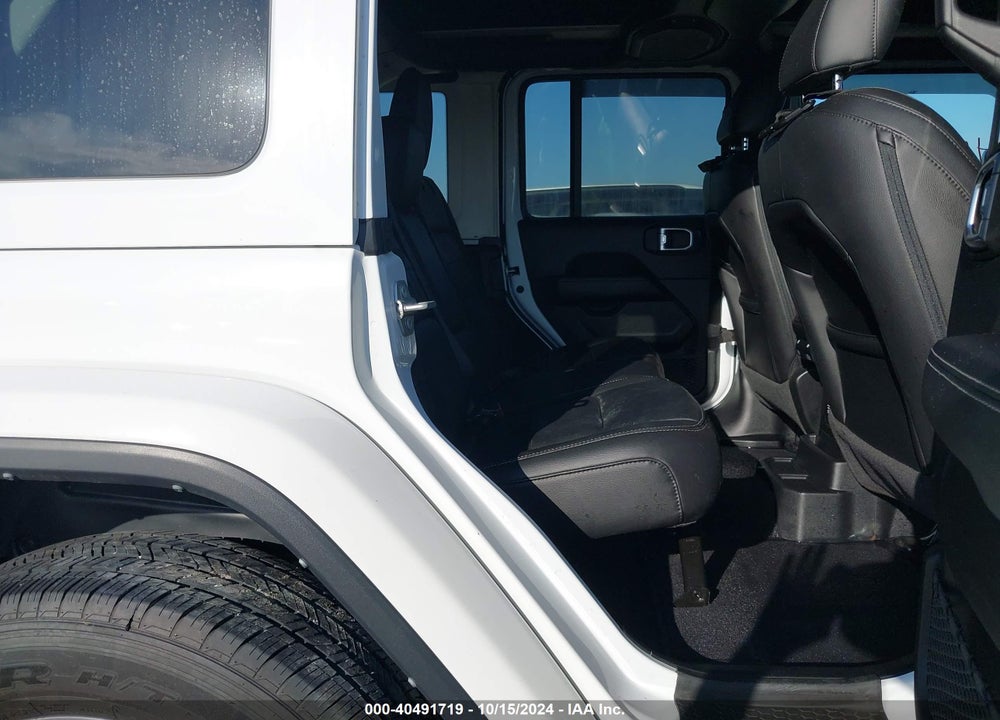 2021 JEEP WRANGLER UNLIMITED SAHARA 4X4 VIN: 1C4HJXEG7MW701734
