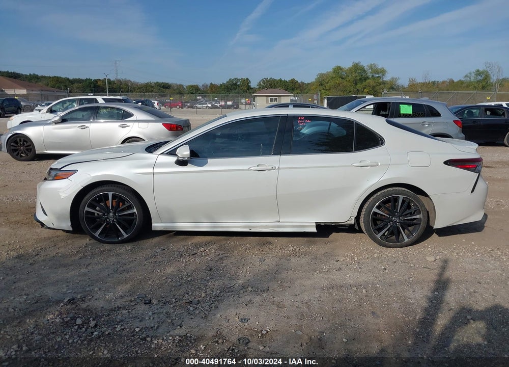 2018 TOYOTA CAMRY XSE VIN: 4T1B61HK4JU008403