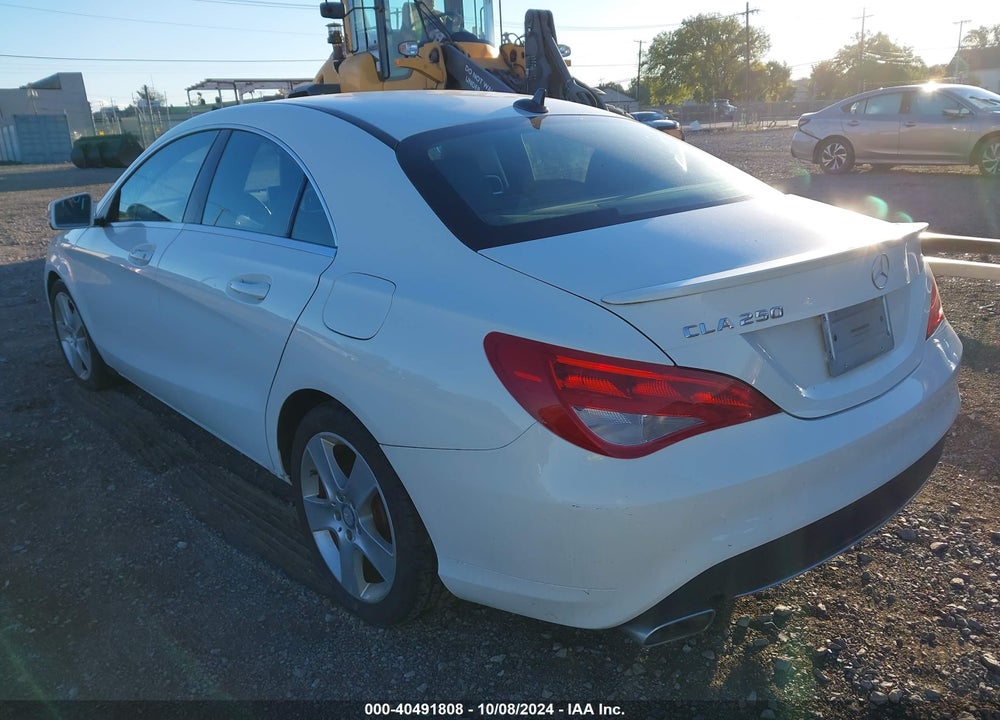 2015 MERCEDES-BENZ CLA 250 4MATIC VIN: WDDSJ4GB6FN181711