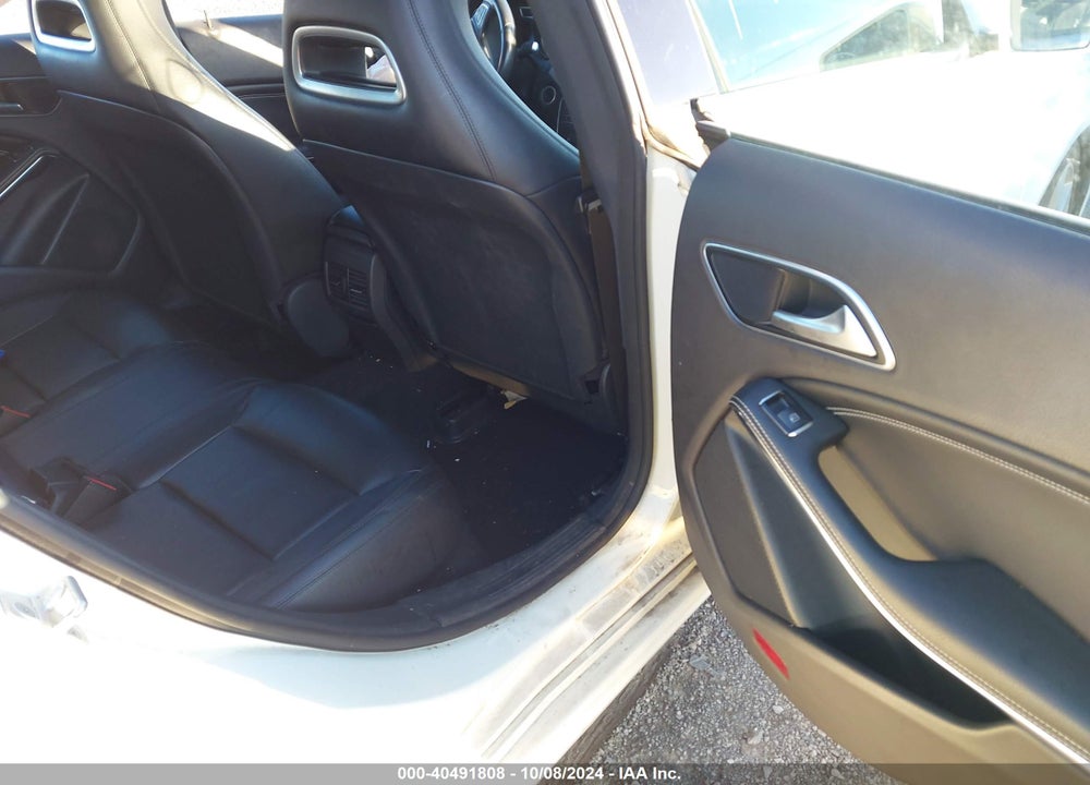 2015 MERCEDES-BENZ CLA 250 4MATIC VIN: WDDSJ4GB6FN181711