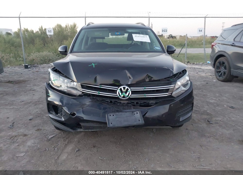 2018 VOLKSWAGEN TIGUAN LIMITED 2.0T VIN: WVGAV7AX0JK005551