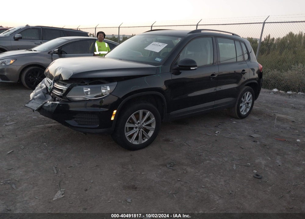 2018 VOLKSWAGEN TIGUAN LIMITED 2.0T VIN: WVGAV7AX0JK005551