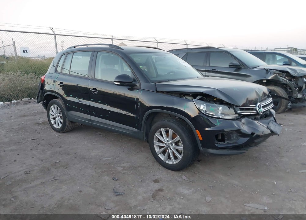 2018 VOLKSWAGEN TIGUAN LIMITED 2.0T VIN: WVGAV7AX0JK005551