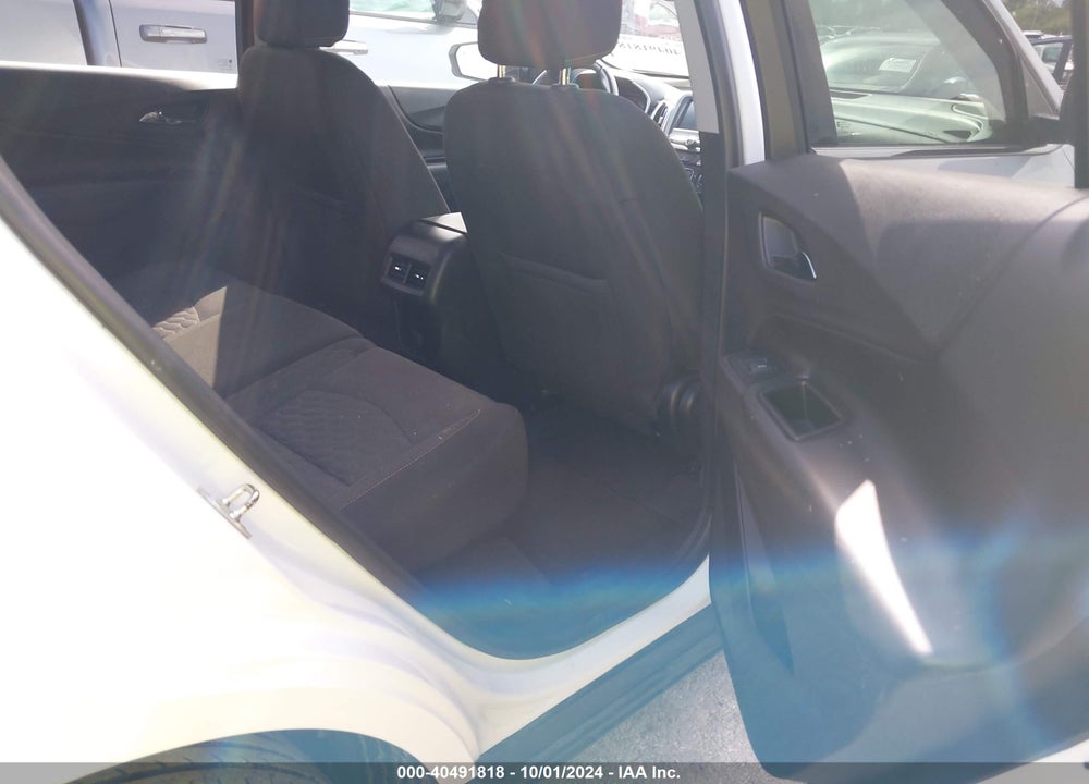 2018 CHEVROLET EQUINOX LT VIN: 2GNAXJEV8J6296461