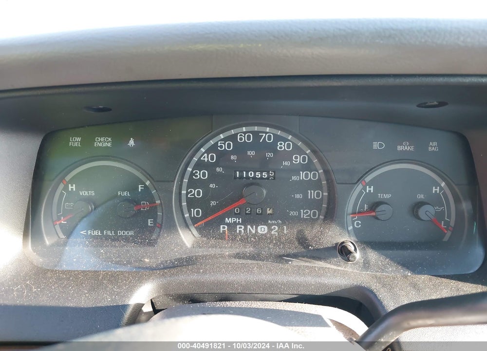 2002 FORD CROWN VICTORIA STANDARD VIN: 2FAFP73W62X147853