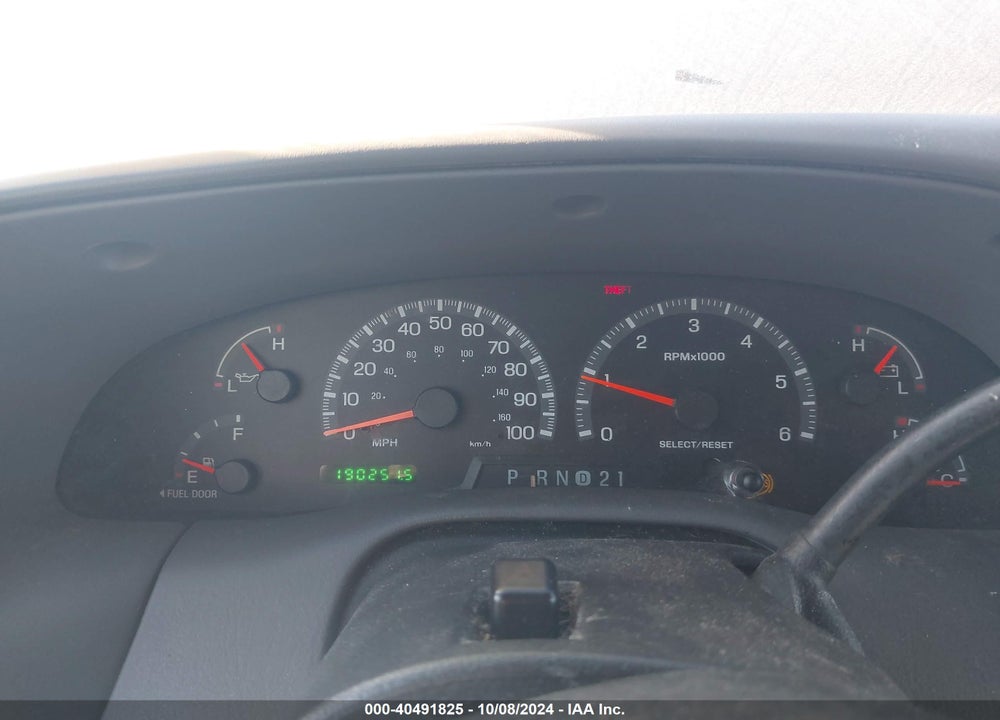 2000 FORD F-150 LARIAT/WORK SERIES/XL/XLT VIN: 1FTRX17L5YNA52537