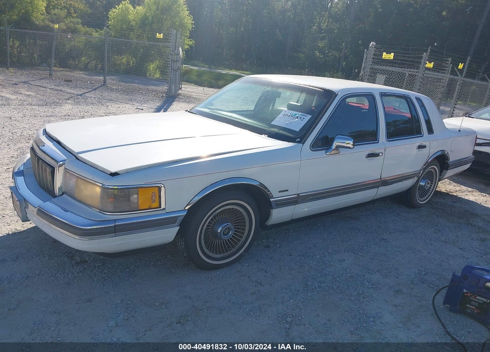 1990 LINCOLN TOWN CAR VIN: 1LNLM81F9LY733779