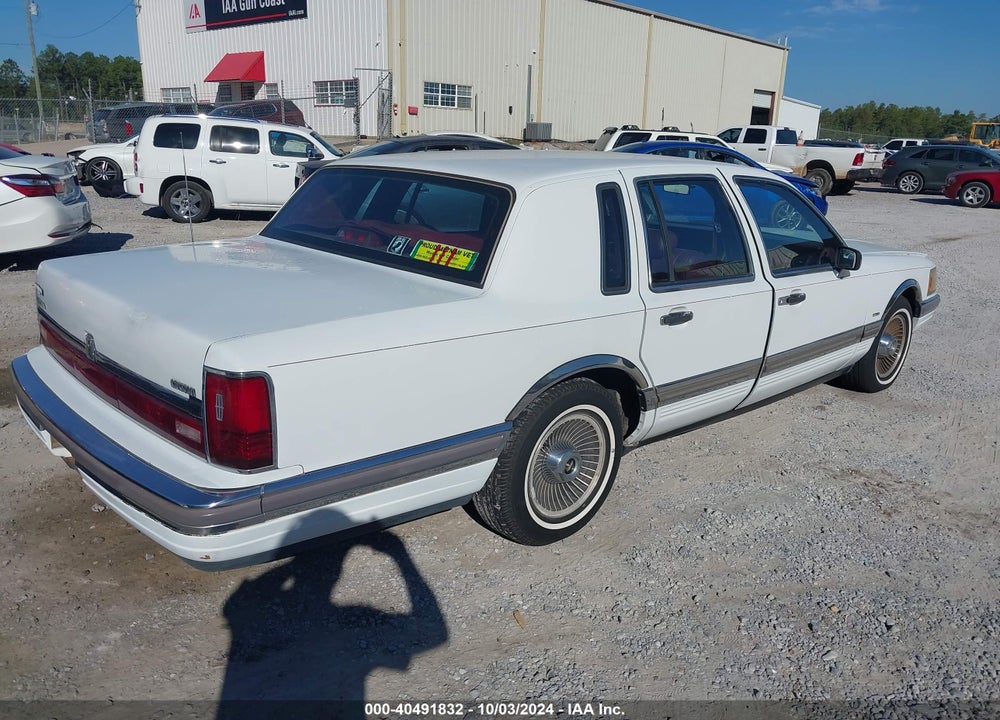 1990 LINCOLN TOWN CAR VIN: 1LNLM81F9LY733779