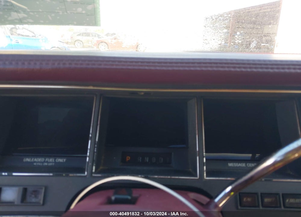 1990 LINCOLN TOWN CAR VIN: 1LNLM81F9LY733779