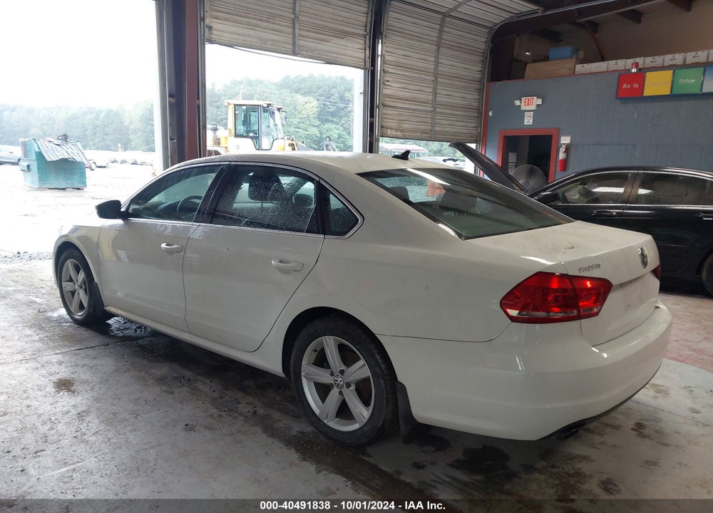 2015 VOLKSWAGEN PASSAT 1.8T SE VIN: 1VWBT7A36FC062945