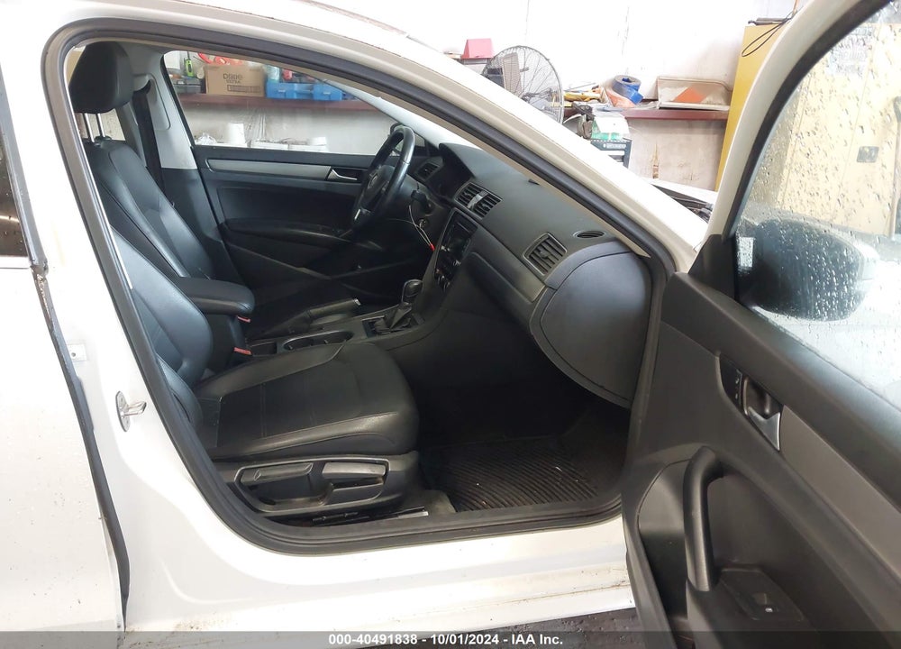 2015 VOLKSWAGEN PASSAT 1.8T SE VIN: 1VWBT7A36FC062945