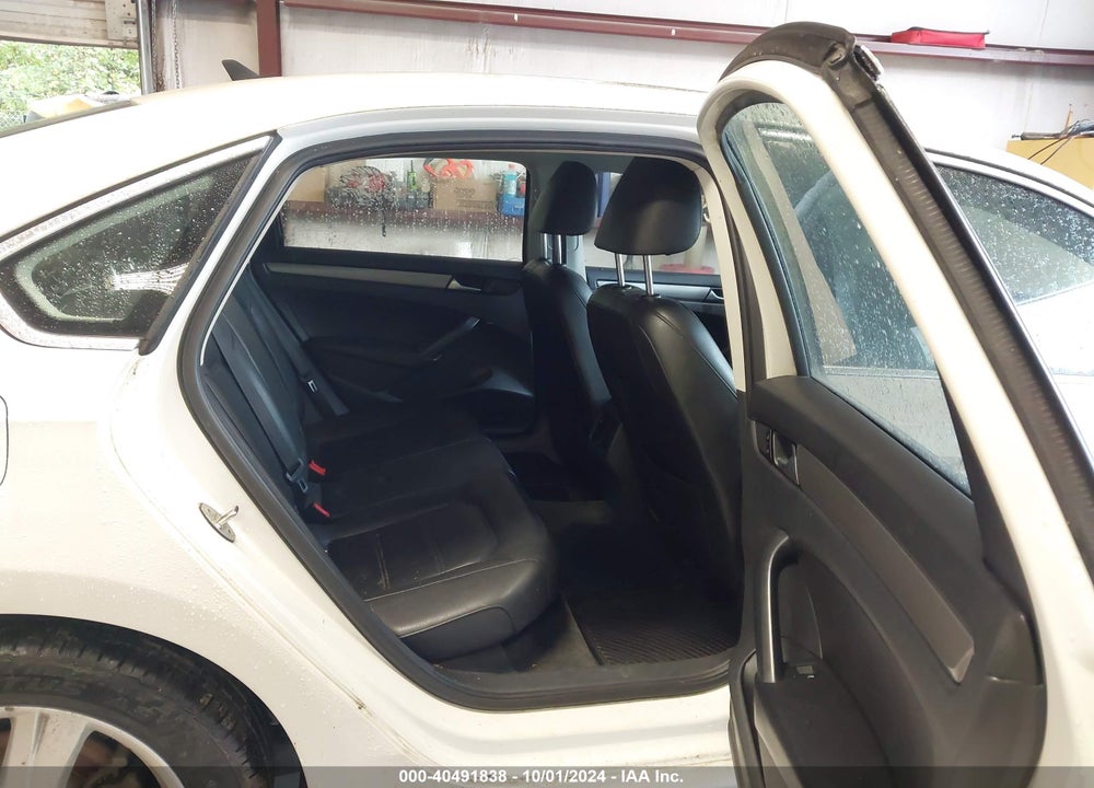 2015 VOLKSWAGEN PASSAT 1.8T SE VIN: 1VWBT7A36FC062945