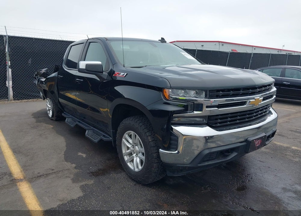 2021 CHEVROLET SILVERADO 1500 4WD SHORT BED LT VIN: 3GCUYDED3MG140137