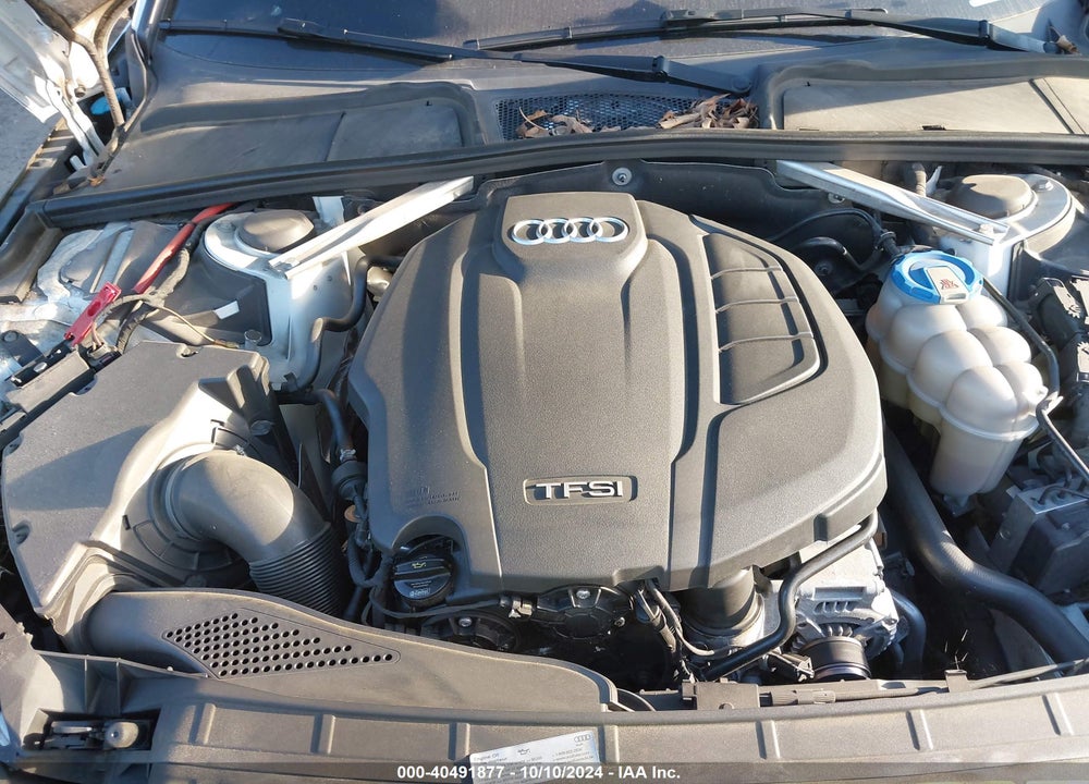 2017 AUDI A4 2.0T SEASON OF  PREMIUM VIN: WAUDNAF42HN048730