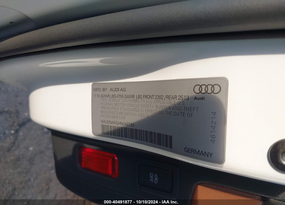 2017 AUDI A4 2.0T SEASON OF  PREMIUM VIN: WAUDNAF42HN048730