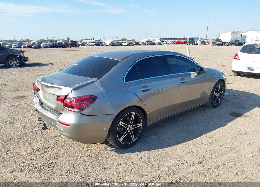 2019 MERCEDES-BENZ A 220 VIN: WDD3G4EB7KW001954