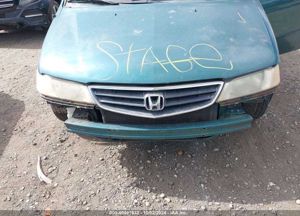 2002 HONDA ODYSSEY VIN: 2HKRL18902H590892