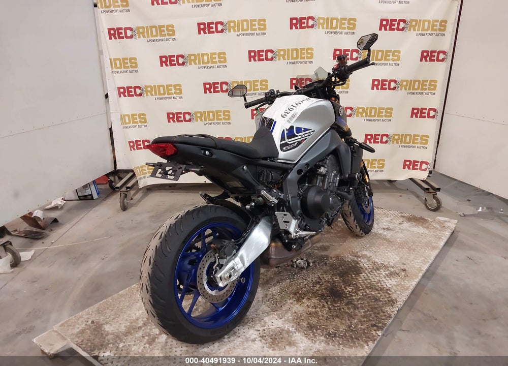 2023 YAMAHA MT09 D VIN: JYARN72E4PA001100