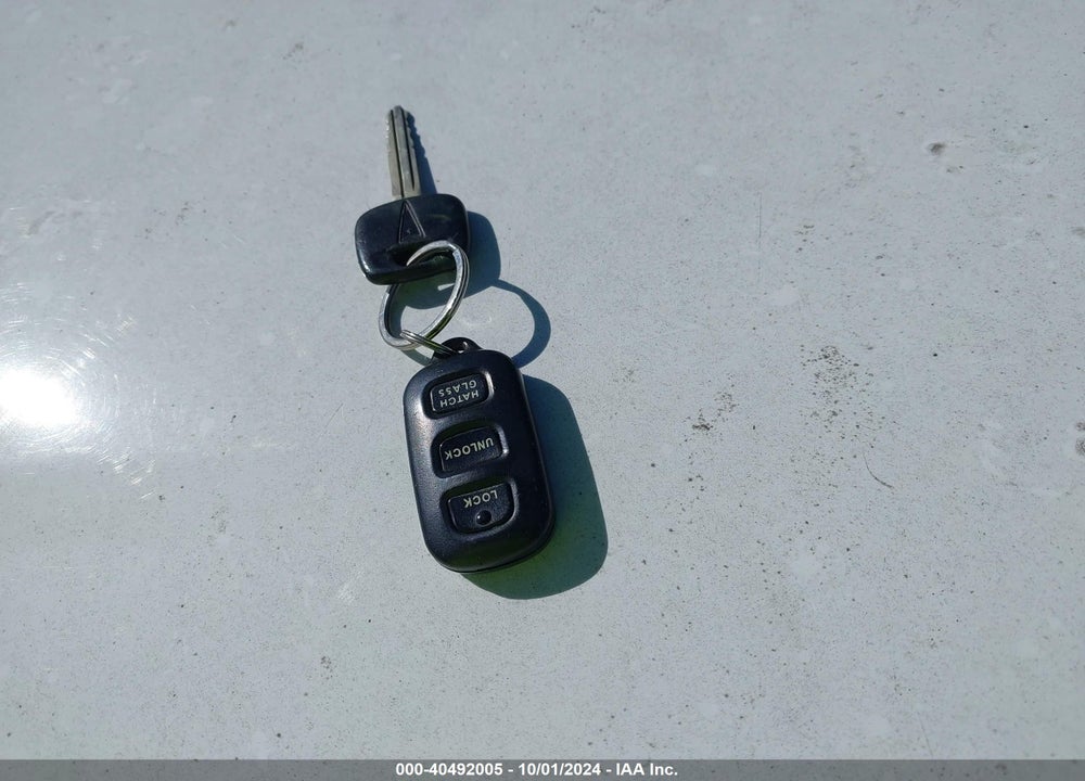 2005 PONTIAC VIBE VIN: 5Y2SL63805Z464011
