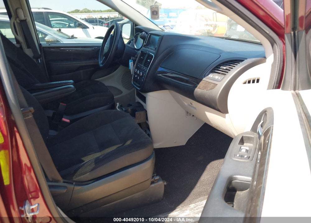 2018 DODGE GRAND CARAVAN SE VIN: 2C4RDGBG8JR138083