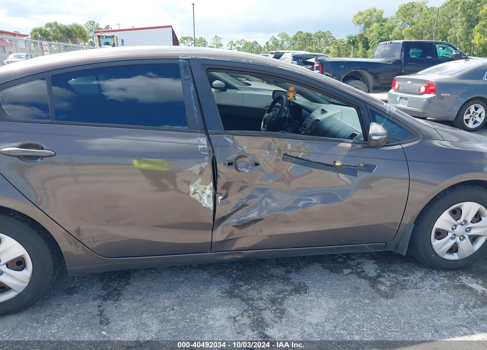 2015 KIA FORTE LX VIN: KNAFX4A62F5309347