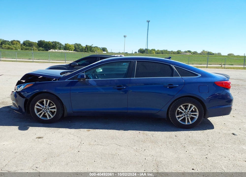2015 HYUNDAI SONATA SE VIN: 5NPE24AF8FH156812