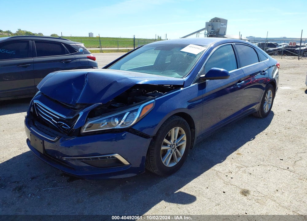 2015 HYUNDAI SONATA SE VIN: 5NPE24AF8FH156812