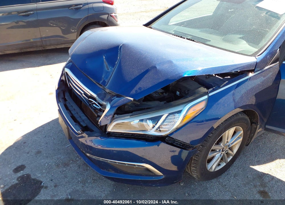 2015 HYUNDAI SONATA SE VIN: 5NPE24AF8FH156812
