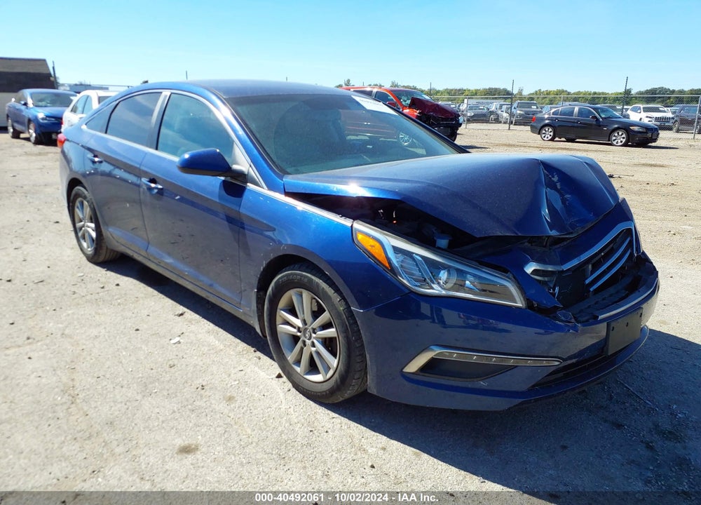 2015 HYUNDAI SONATA SE VIN: 5NPE24AF8FH156812