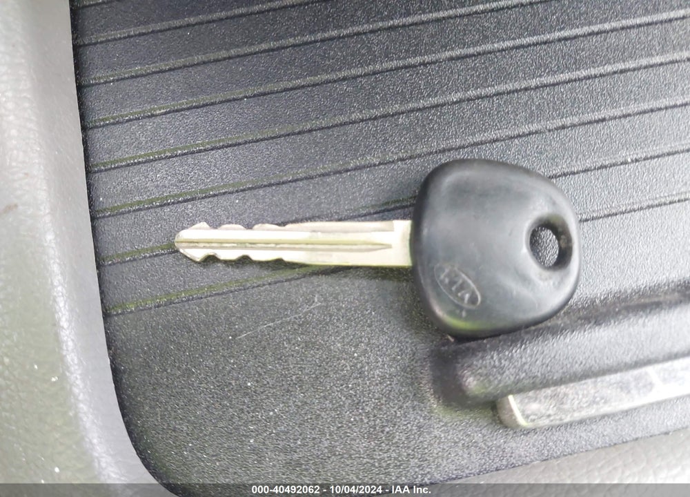 2015 KIA FORTE LX VIN: KNAFK4A62F5372639