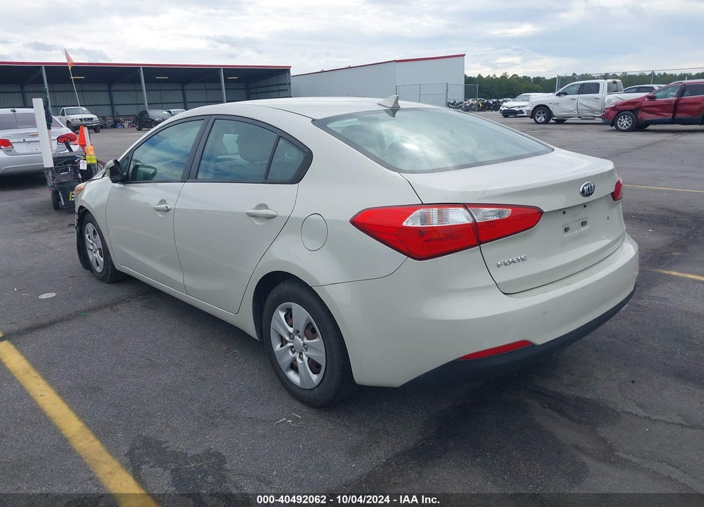 2015 KIA FORTE LX VIN: KNAFK4A62F5372639