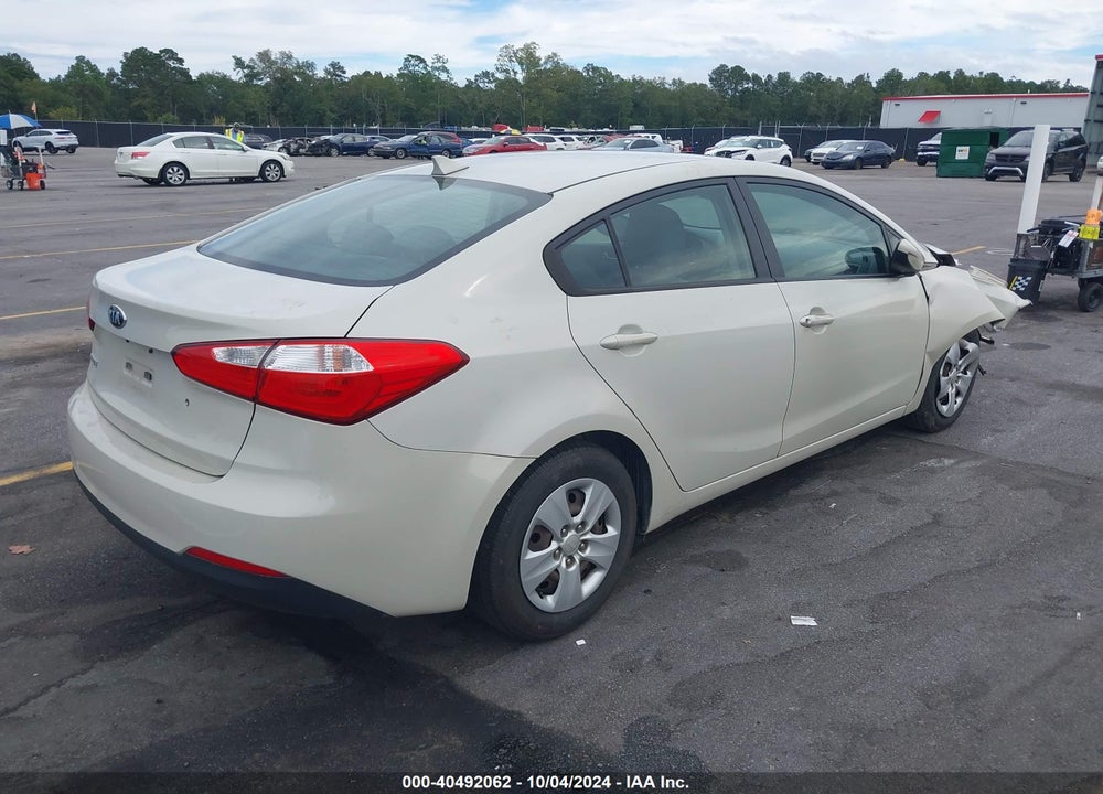 2015 KIA FORTE LX VIN: KNAFK4A62F5372639