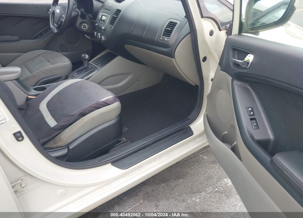 2015 KIA FORTE LX VIN: KNAFK4A62F5372639