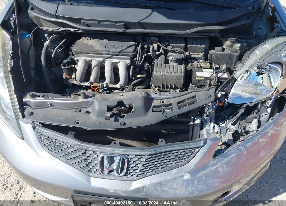 2010 HONDA FIT VIN: JHMGE8G25AS001476