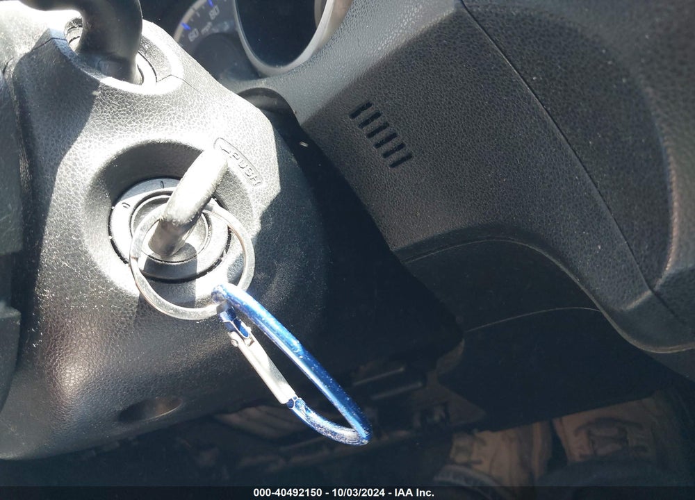 2010 HONDA FIT VIN: JHMGE8G25AS001476