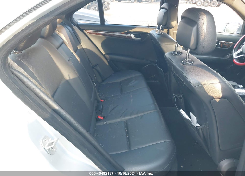 2012 MERCEDES-BENZ C 300 LUXURY 4MATIC/SPORT 4MATIC VIN: WDDGF8BB8CR228652