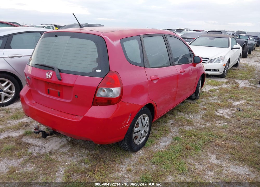 2008 HONDA FIT VIN: JHMGD38438S056413