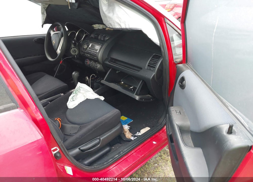 2008 HONDA FIT VIN: JHMGD38438S056413